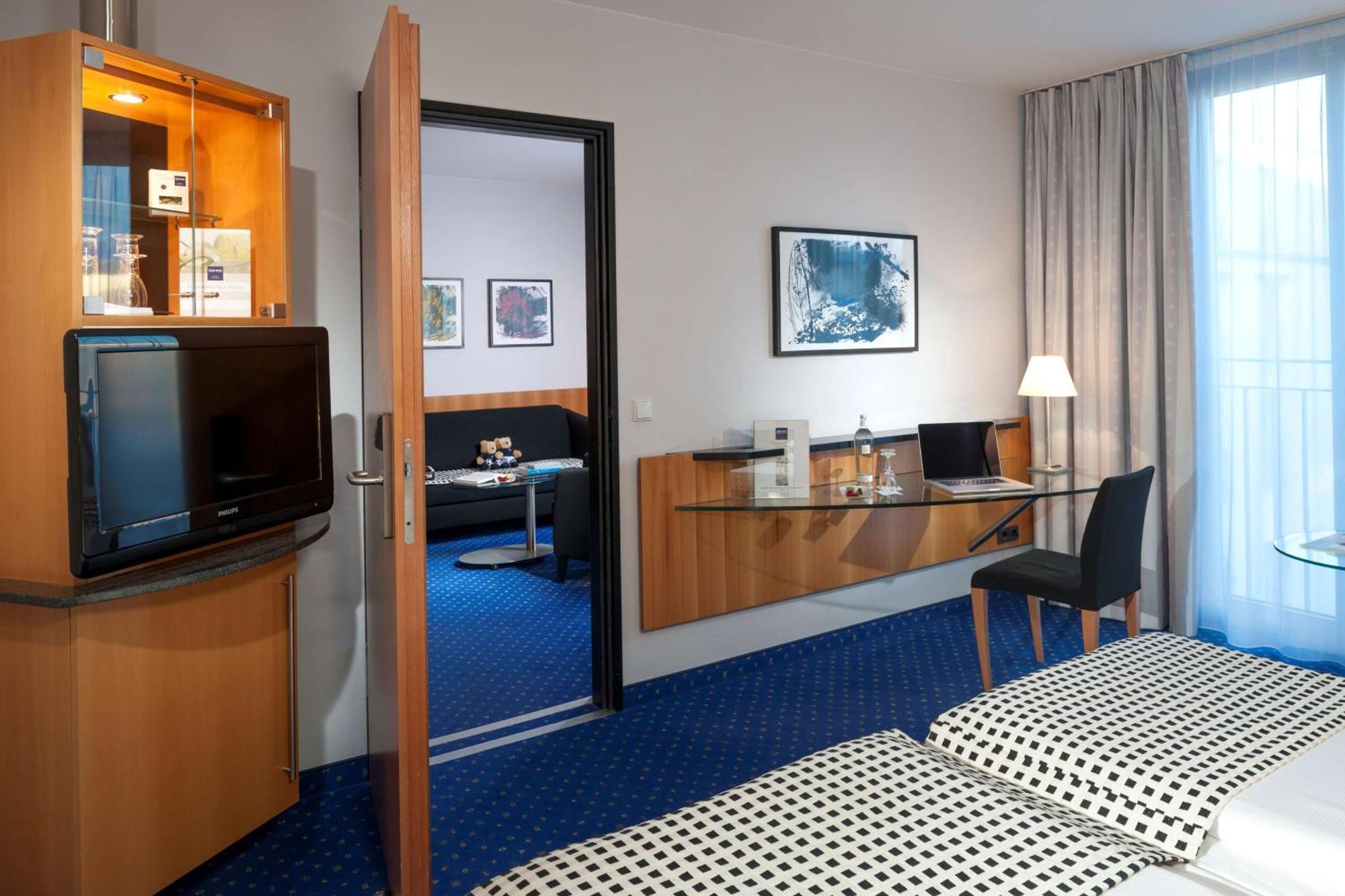 Dorint Hotel Потсдам Екстериор снимка