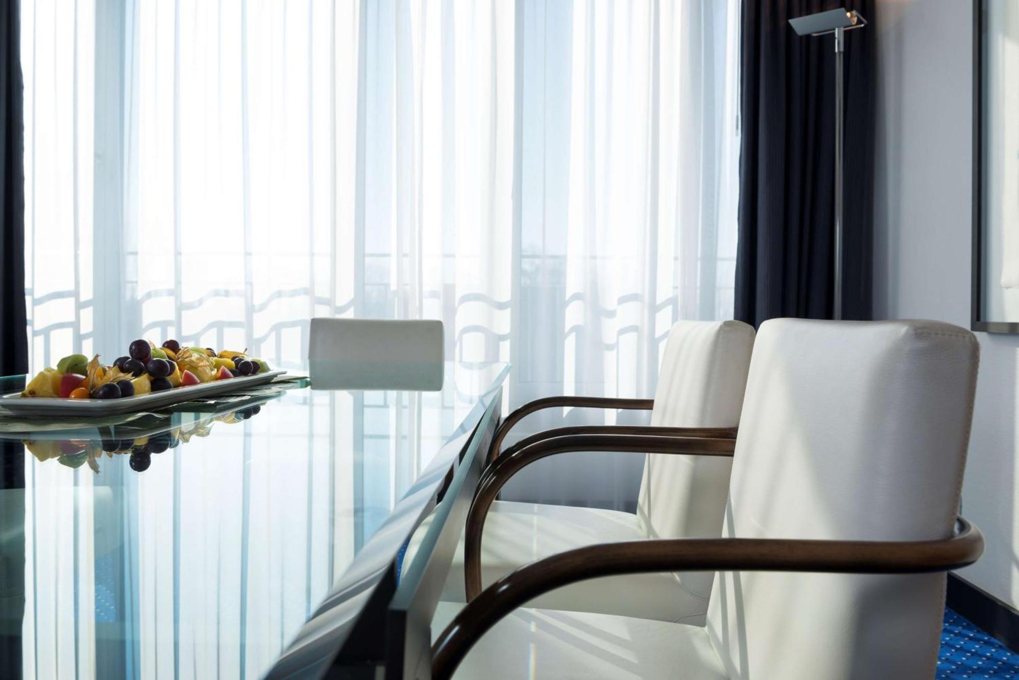 Dorint Hotel Потсдам Екстериор снимка