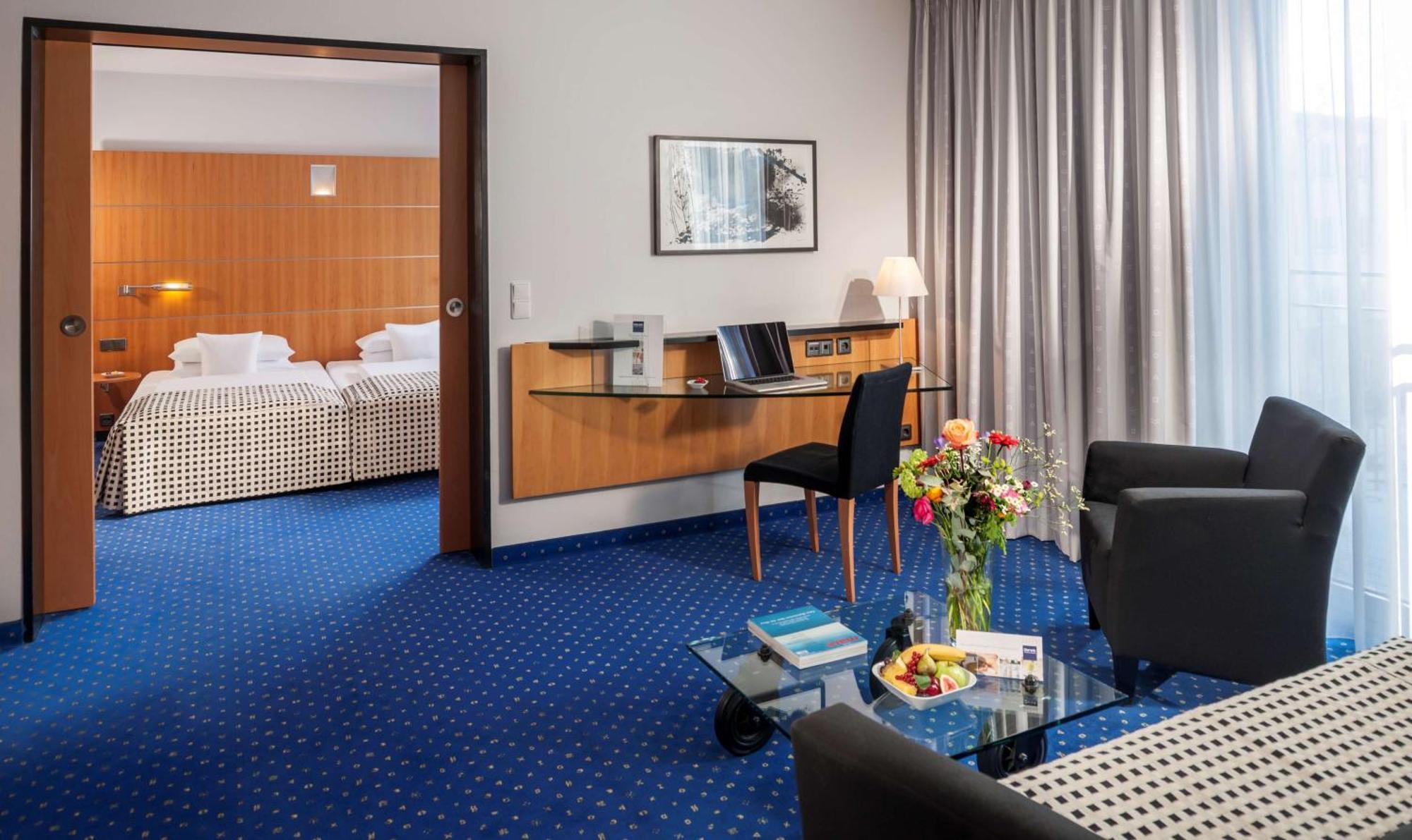 Dorint Hotel Потсдам Екстериор снимка
